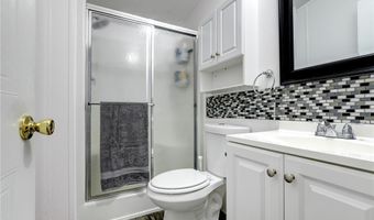 831 Vireo Dr, Barefoot Bay, FL 32976