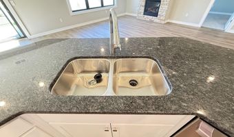 2023 Linchel Ct, Angola, IN 46703