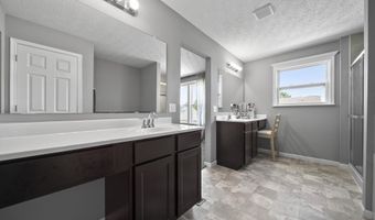 43 Burroughs Dr, Ashville, OH 43103