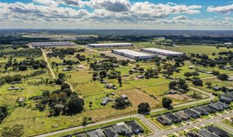 318 SKYBLUE Ln, Auburndale, FL 33823