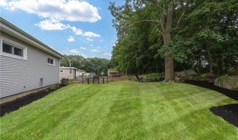 9 Pequot Ave, Cumberland, RI 02864