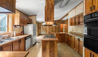 228 County Road 135, Athens, TN 37303