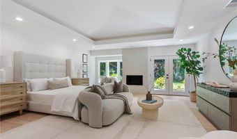 16430 Dorado Dr, Encino, CA 91436