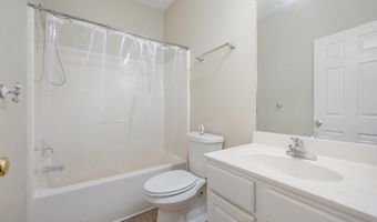 25 Silver Pl Apt B, Angier, NC 27501