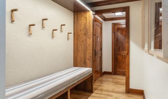 100 Bachelor Ridge Rd 3305, Avon, CO 81620