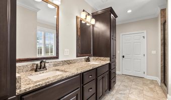 108 Canterbury Cir, Arab, AL 35016