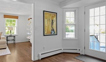 320 Stone Ridge Dr, East Greenwich, RI 02818