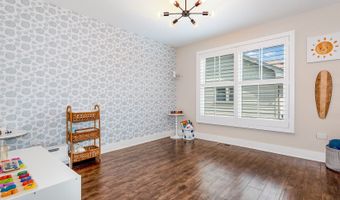 26 S Chestnut Ave, Arlington Heights, IL 60005
