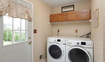 42 W Highland Ave, Atlantic Highlands, NJ 07716