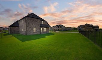 203 Links Ct, Heath, TX 75032