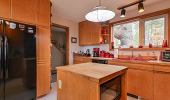 71 Bay View Dr, Bar Harbor, ME 04609