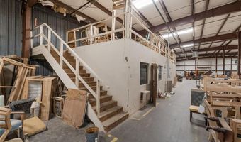 909 C St, Barling, AR 72923
