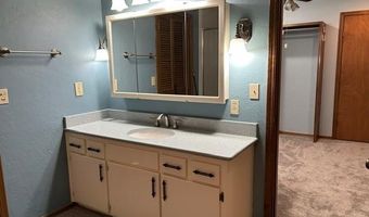 7325 NW 21st St, Bethany, OK 73008