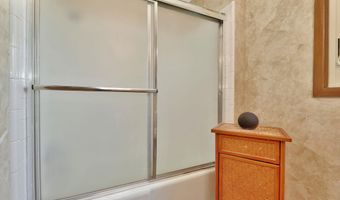 420 Renee Dr, Andover, KS 67002