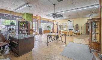 114 S WASHINGTON St, Bastrop, LA 71220