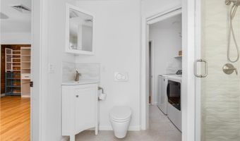 104 Kay Blvd, Newport, RI 02840