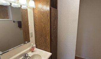 382 Lower Lovelace, West Point, GA 31833