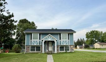 1418 Wheeler St, Ames, IA 50010