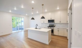 578 N Curlew Dr, Ammon, ID 83406