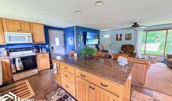 2024 Violet Ave, Aredale, IA 50605