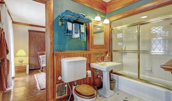 211 Cedar Ave, Allenhurst, NJ 07711