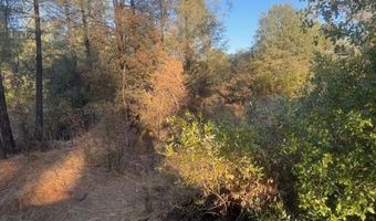 6513 Lulu Ln, Anderson, CA 96007