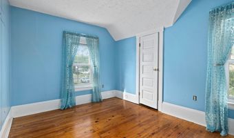 136 Lincoln St, Amherst, OH 44001