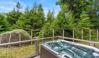 1346 Diamond Dr, Arcata, CA 95521