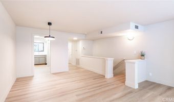 1900 Vine 214, Hollywood, CA 90068