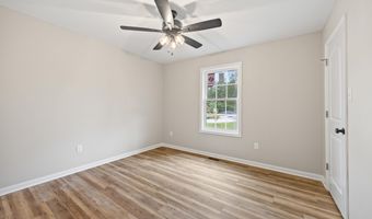 201 CREEK VALLEY Dr, Basye, VA 22810