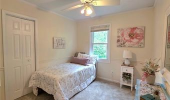 398 N Chillicothe Rd, Aurora, OH 44202