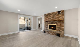 329 W 19th St, Auburn, IN 46706