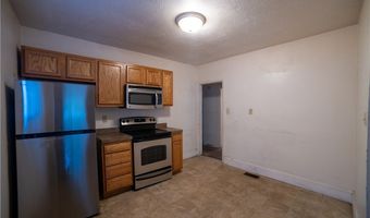 1040 Mercer Ave, Akron, OH 44320