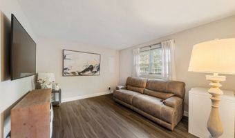 6 Juniper Rd, Alloway, NJ 07422