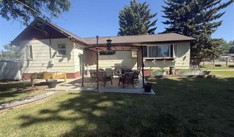 202 N Division St, Cowley, WY 82420