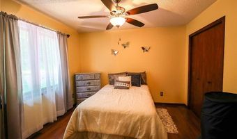 13720 Georgia Dr, Apple Valley, MN 55124