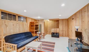 818 Ottawa Trl, Madison, WI 53711