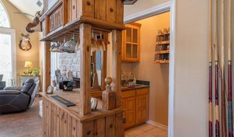1701 W Lake Shore Dr, Alvarado, TX 76009