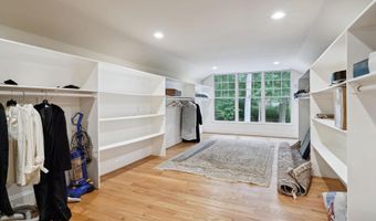 10813 LOCKLAND Rd, Potomac, MD 20854