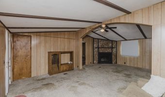 10582 Dennett Rd, Augusta, KS 67010