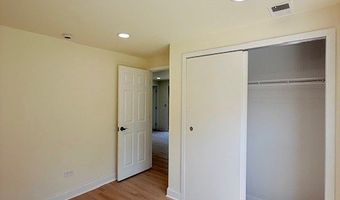 833 W Heritage Dr 2, Addison, IL 60101