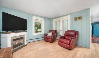 12 Sydney Ln, Cromwell, CT 06416
