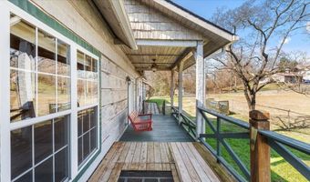 1793 Cherokee Dr, Bean Station, TN 37708