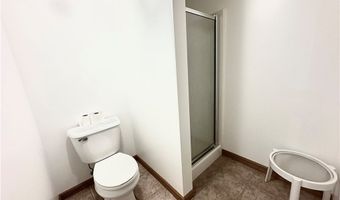 707 Greenlawn Dr, Amherst, OH 44001