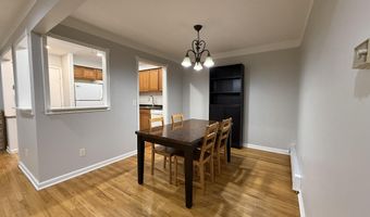 1253 Island Dr 102, Ann Arbor, MI 48105