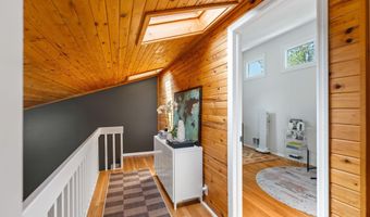 818 Chelsea Ave, Columbus, OH 43209