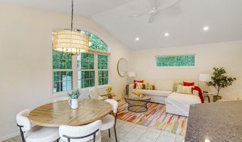 8606 FALKSTONE Ln, Alexandria, VA 22309