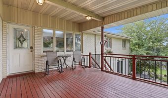 2324 Briarwood Dr, Asbury, IA 52002