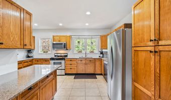 22438 Maple Rdg, Adel, IA 50003
