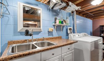 307 E Chicago, Albion, IA 50005